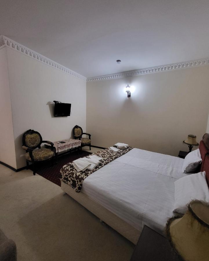 Shokhtut Hotel Honeymoon Buchara Exteriör bild